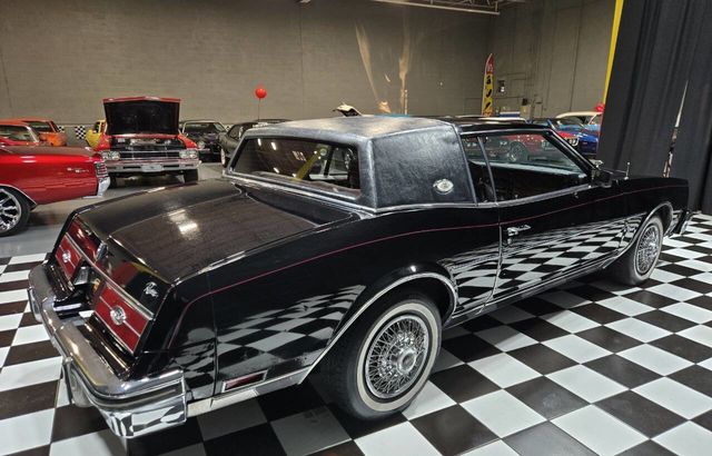 1985 Buick Riviera Base 2dr Coupe - 22941969 - 30