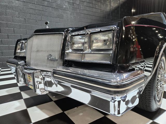 1985 Buick Riviera Base 2dr Coupe - 22941969 - 31