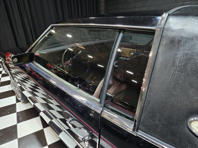 1985 Buick Riviera Base 2dr Coupe - 22941969 - 34