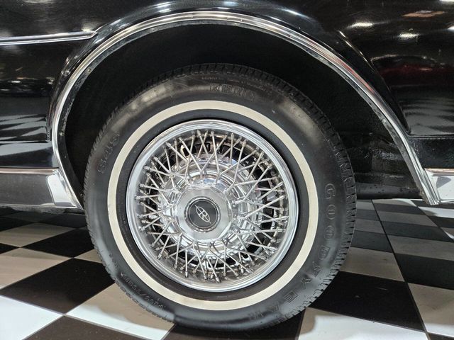 1985 Buick Riviera Base 2dr Coupe - 22941969 - 35