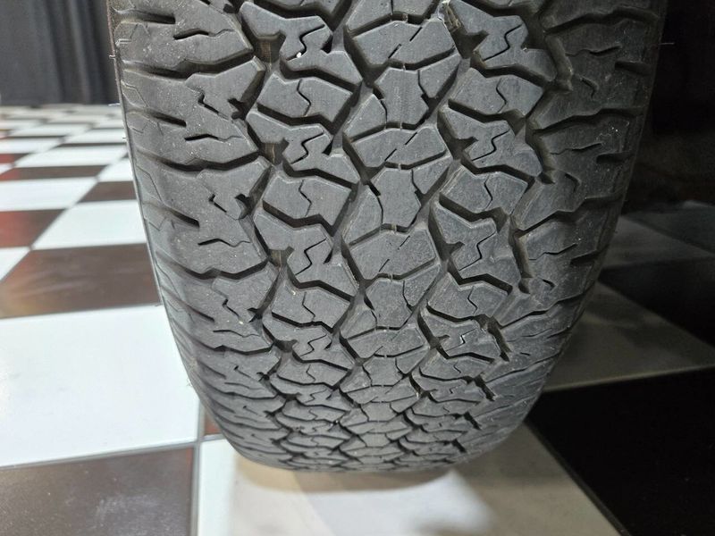 1985 Buick Riviera Base 2dr Coupe - 22941969 - 37