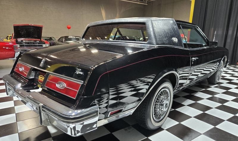 1985 Buick Riviera Base 2dr Coupe - 22941969 - 44