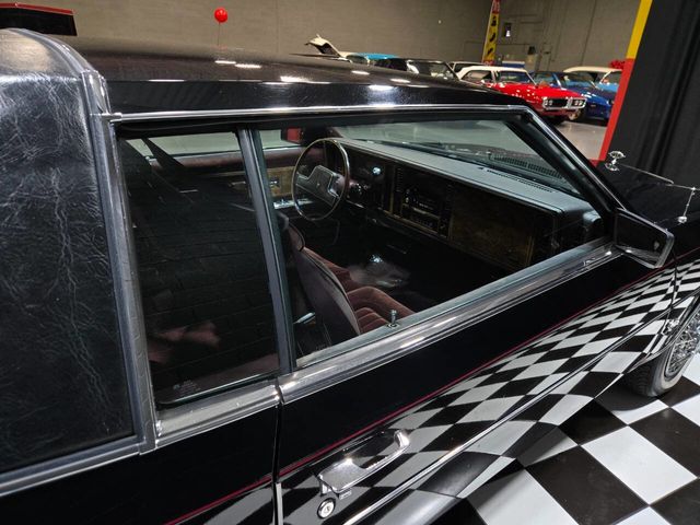 1985 Buick Riviera Base 2dr Coupe - 22941969 - 49