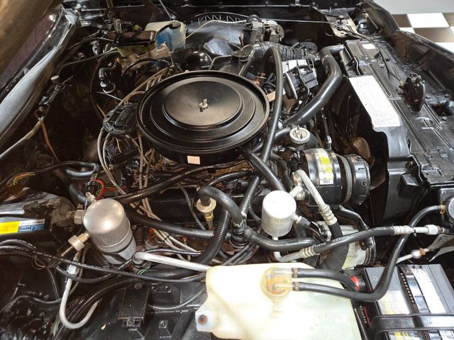 1985 Buick Riviera Base 2dr Coupe - 22941969 - 63