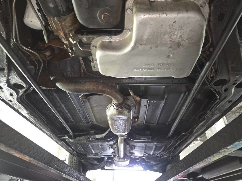 1985 Buick Riviera Base 2dr Coupe - 22941969 - 7