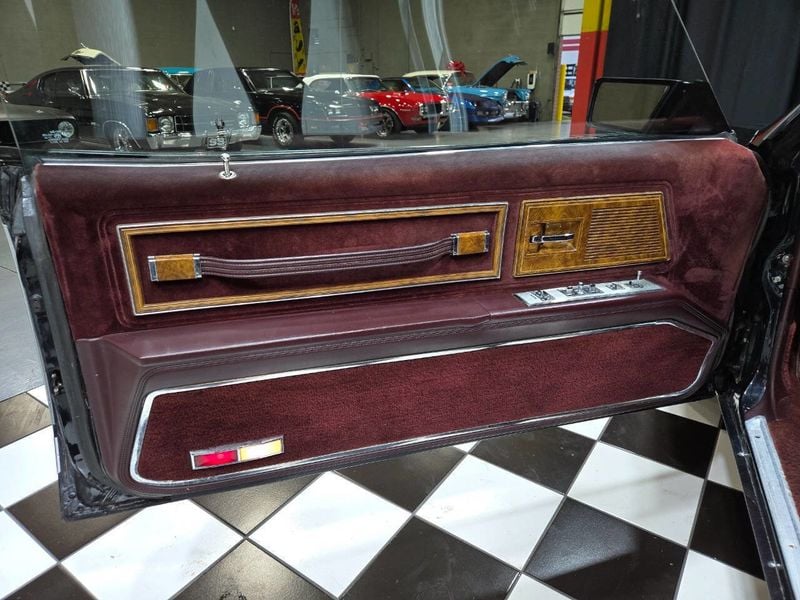 1985 Buick Riviera Base 2dr Coupe - 22941969 - 82