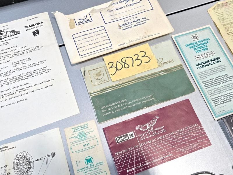 1985 Buick Riviera Base 2dr Coupe - 22941969 - 95