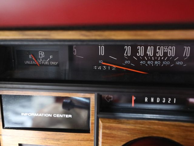 1985 Cadillac Eldorado Fun convertible - 23026717 - 70