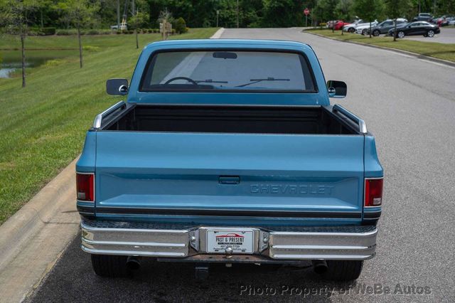 1985 Chevrolet C10 Custom Deluxe LS Engine Pickup - 22399394 - 3