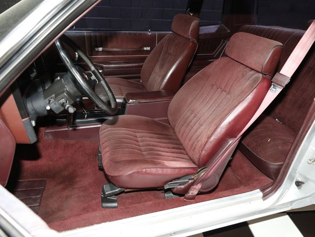 1985 Chevrolet Monte Carlo SS SUPER SPORT - BUCKETS - CONSOLE - 23012832 - 46