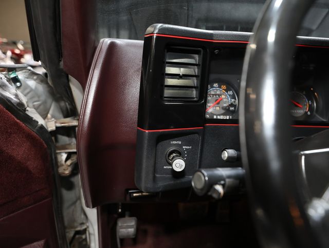 1985 Chevrolet Monte Carlo SS SUPER SPORT - BUCKETS - CONSOLE - 23012832 - 53