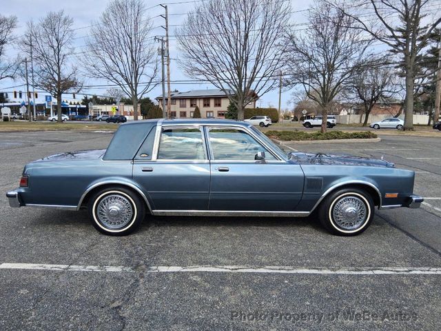 1985 Chrysler Fifth Avenue Base 4dr Sedan - 22997895 - 3