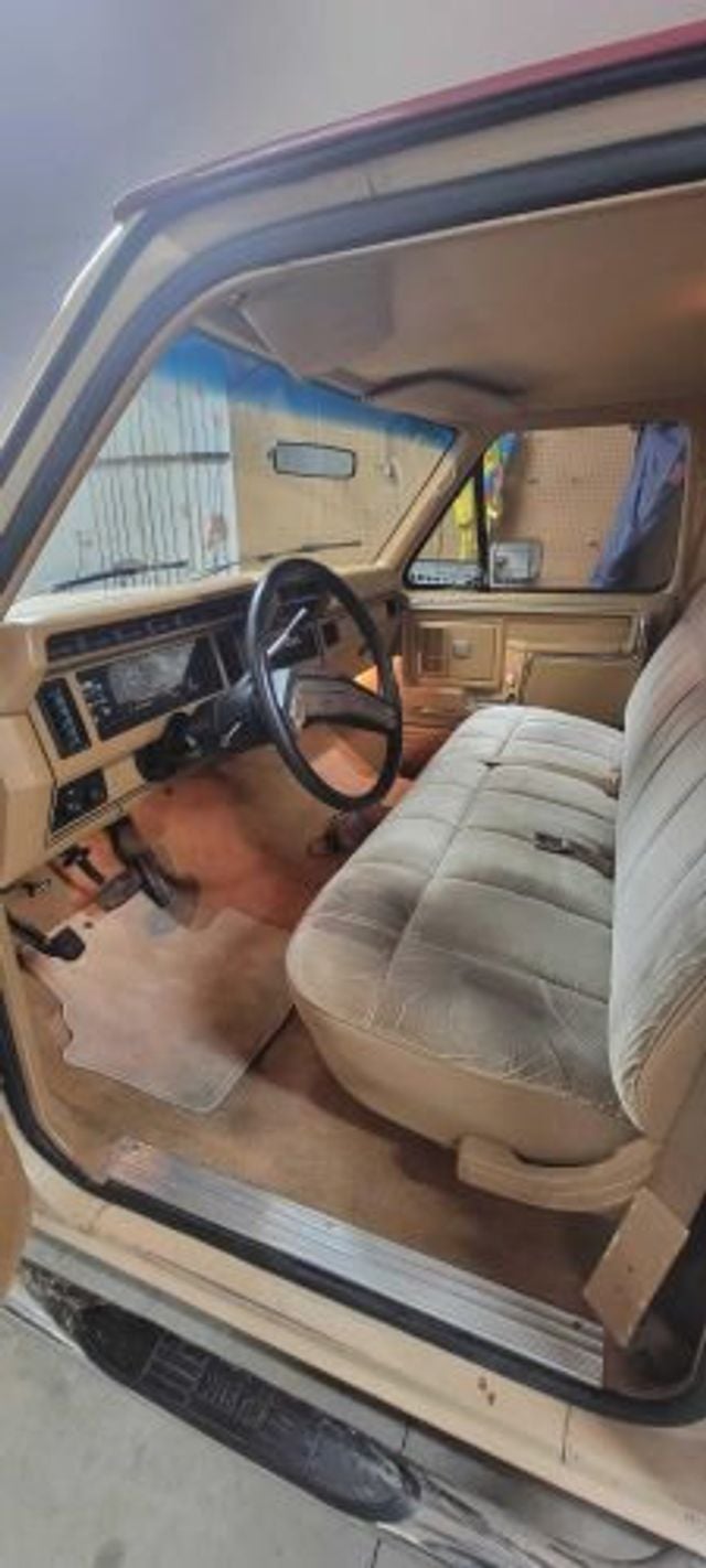 1988 ford f150 interior