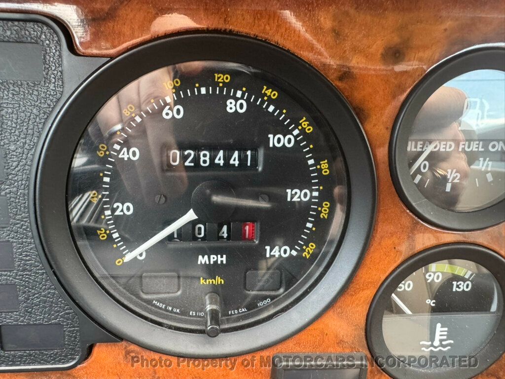 1985 Jaguar XJ Vanden Plas photo 23