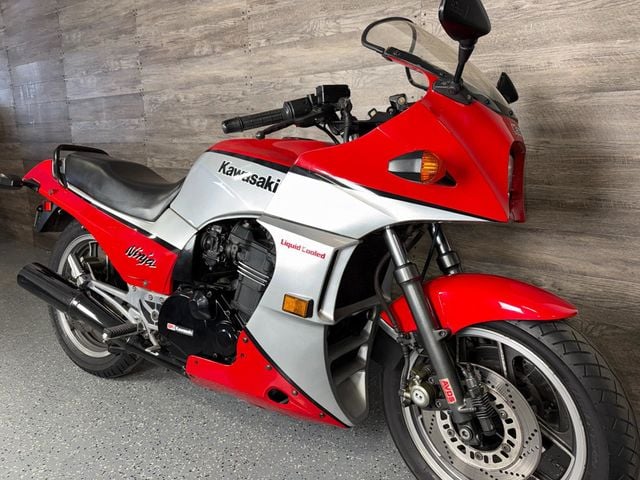 1985 Kawasaki Ninja ZX900 One Owner! - 22978839 - 1