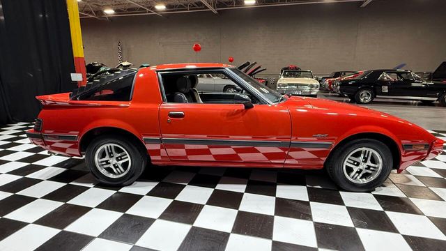 1985 Mazda RX-7 GSL - 5 SPEED - ONLY 2 OWNERS - 22956984 - 13