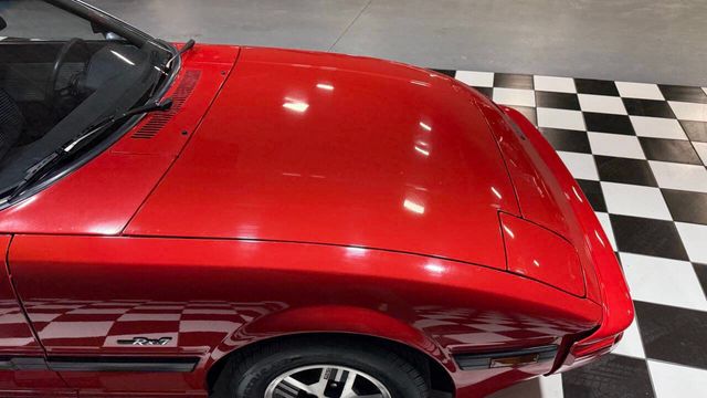 1985 Mazda RX-7 GSL - 5 SPEED - ONLY 2 OWNERS - 22956984 - 43