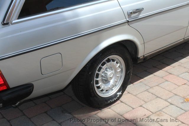 1985 Mercedes-Benz 280TE FACTORY FUEL INJECTED ESTATE WAGON WITH AC  - 21544925 - 20