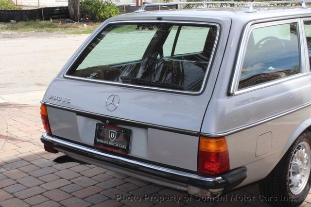 1985 Mercedes-Benz 280TE FACTORY FUEL INJECTED ESTATE WAGON WITH AC  - 21544925 - 21