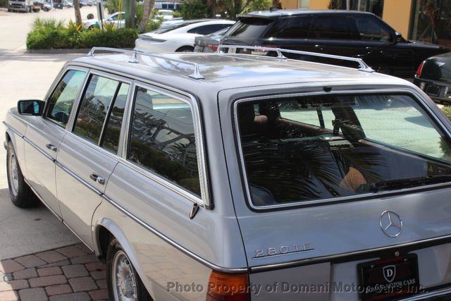 1985 Mercedes-Benz 280TE FACTORY FUEL INJECTED ESTATE WAGON WITH AC  - 21544925 - 30