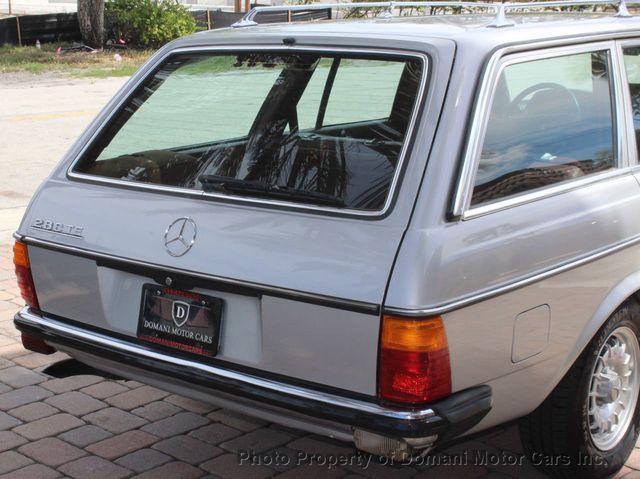 1985 Mercedes-Benz 280TE FACTORY FUEL INJECTED ESTATE WAGON WITH AC  - 21544925 - 33