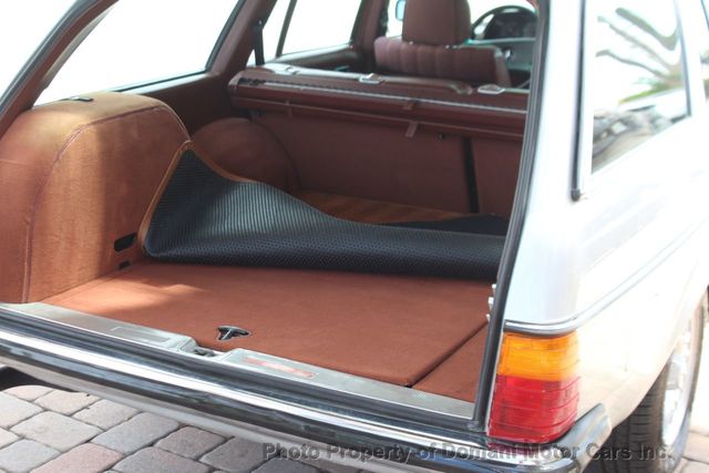 1985 Mercedes-Benz 280TE FACTORY FUEL INJECTED ESTATE WAGON WITH AC  - 21544925 - 48
