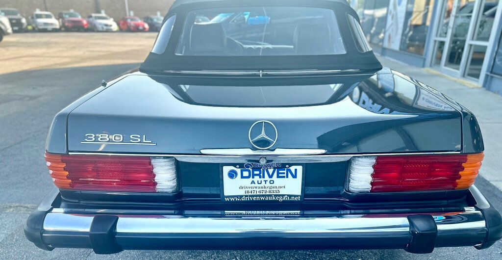 1985 Mercedes-Benz 380  Mercedes-Benz 380 SL Coupe - 22568234 - 32