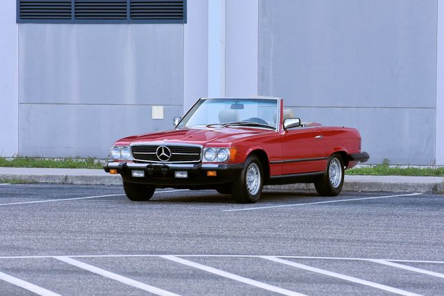 1985 Mercedes-Benz 380 SL Convertible W/Becker AM/FM/Cassette - 23073880 - 2