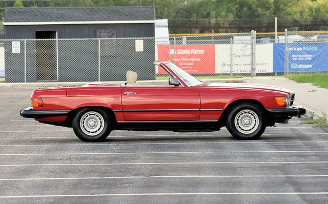 1985 Mercedes-Benz 380 SL Convertible W/Becker AM/FM/Cassette - 23073880 - 41