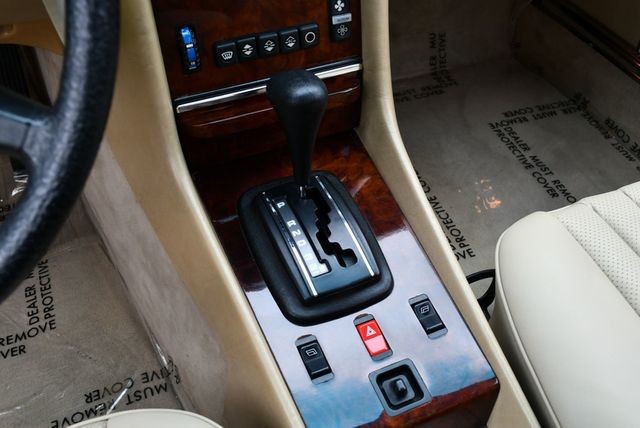 1985 Mercedes-Benz 380 SL Convertible W/Becker AM/FM/Cassette - 23073880 - 65