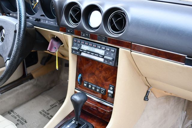1985 Mercedes-Benz 380 SL Convertible W/Becker AM/FM/Cassette - 23073880 - 70
