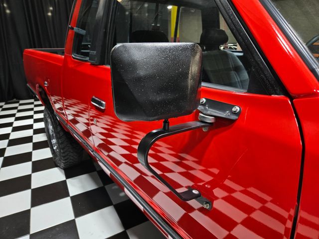 1985 Nissan Pickup Deluxe - 4 owner - 4WD - 23015635 - 95
