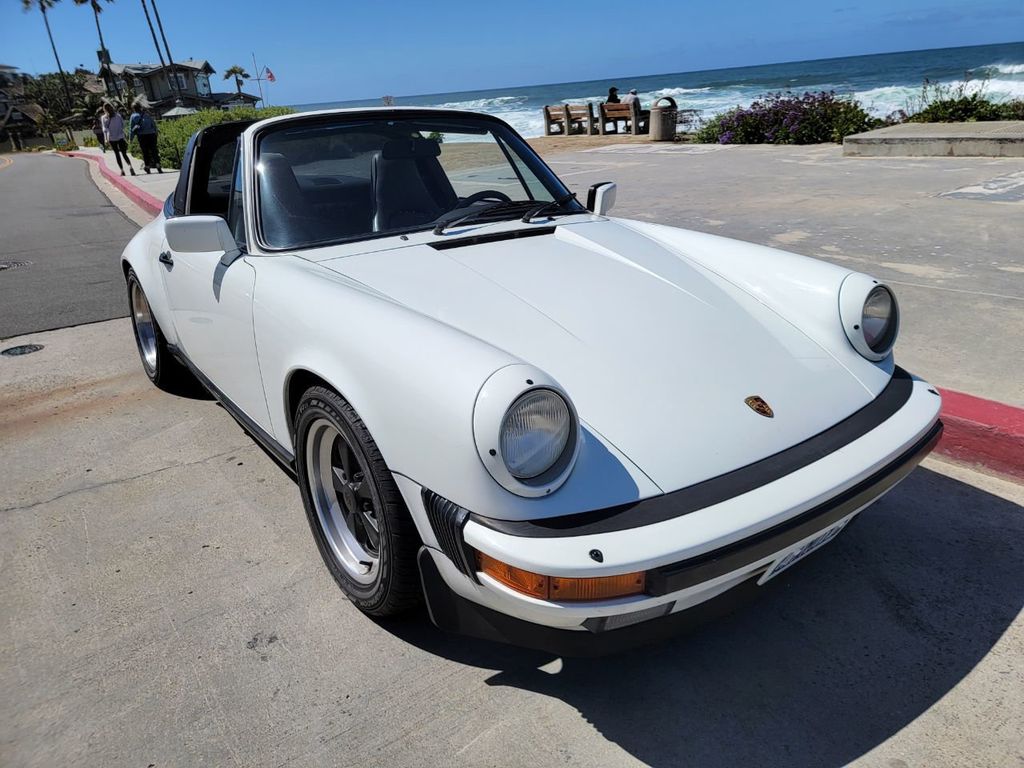 1985 Porsche 911 CARRERA TARGA, 5 SPEED MANUAL! - 21854789 - 0