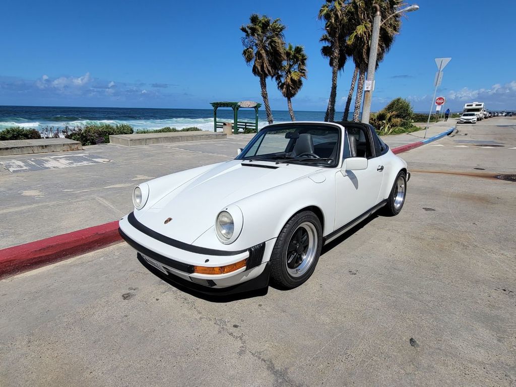 1985 Porsche 911 CARRERA TARGA, 5 SPEED MANUAL! - 21854789 - 11