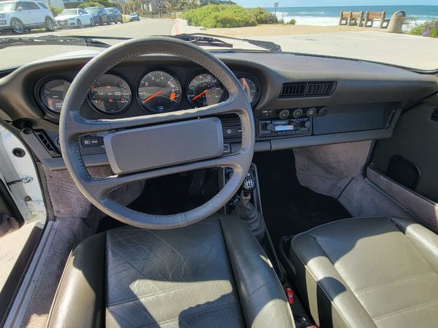 1985 Porsche 911 CARRERA TARGA, 5 SPEED MANUAL! - 21854789 - 19