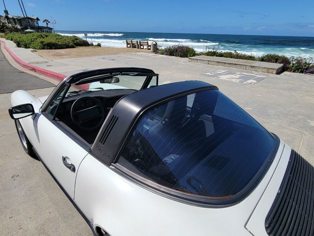 1985 Porsche 911 CARRERA TARGA, 5 SPEED MANUAL! - 21854789 - 25