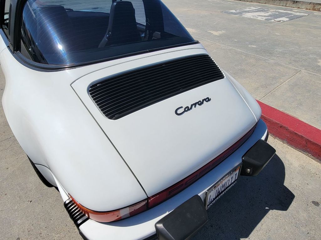 1985 Porsche 911 CARRERA TARGA, 5 SPEED MANUAL! - 21854789 - 26