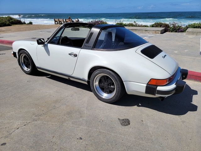 1985 Porsche 911 CARRERA TARGA, 5 SPEED MANUAL! - 21854789 - 8