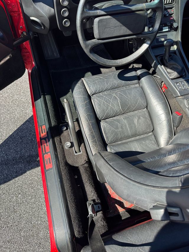 1985 Porsche 928  - 23084046 - 14