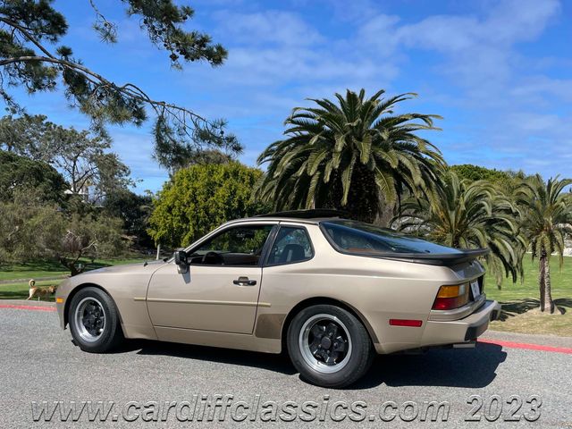 1985 Porsche 944  - 21894907 - 10
