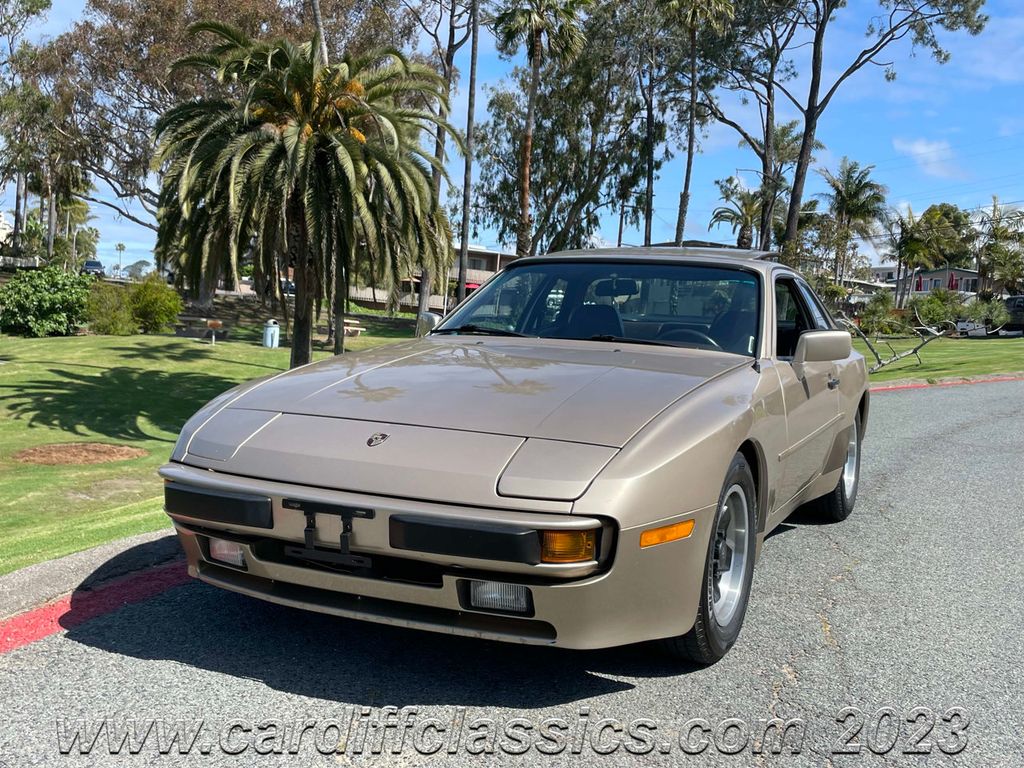 1985 Porsche 944  - 21894907 - 12