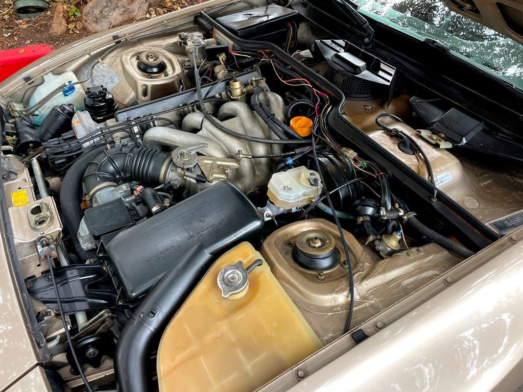 1985 Porsche 944  - 21894907 - 27
