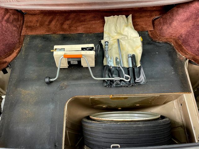 1985 Porsche 944  - 21894907 - 37