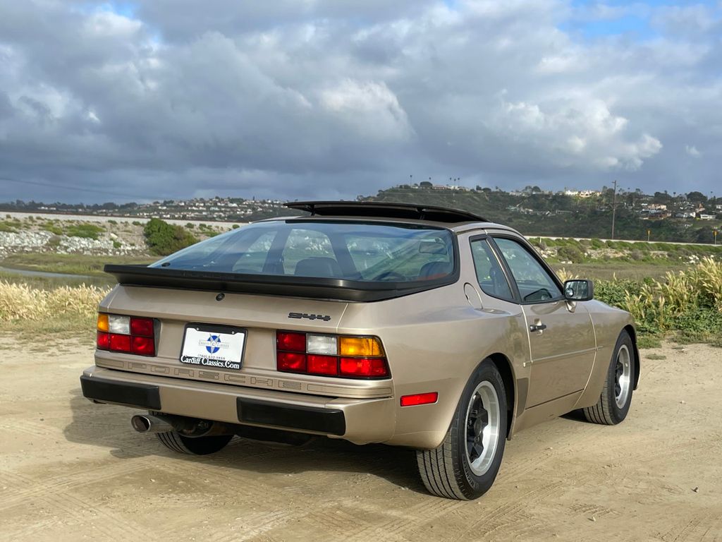 1985 Porsche 944  - 21894907 - 42