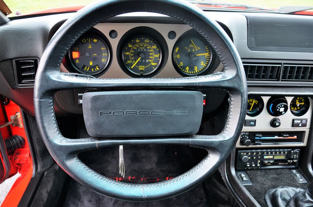 1985 Porsche 944 944 Sport Coupe - 18271669 - 21