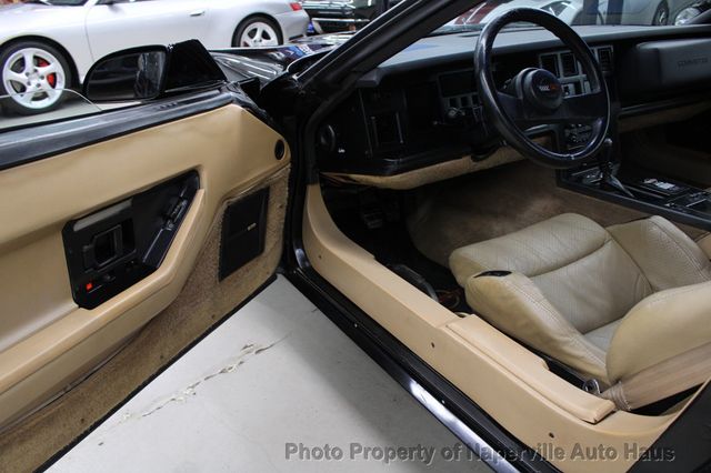 1986 Chevrolet Corvette Convertible - Pace Car Edition - 22957846 - 11