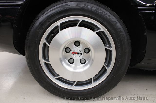 1986 Chevrolet Corvette Convertible - Pace Car Edition - 22957846 - 35