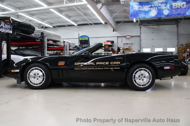 1986 Chevrolet Corvette Convertible - Pace Car Edition - 22957846 - 3