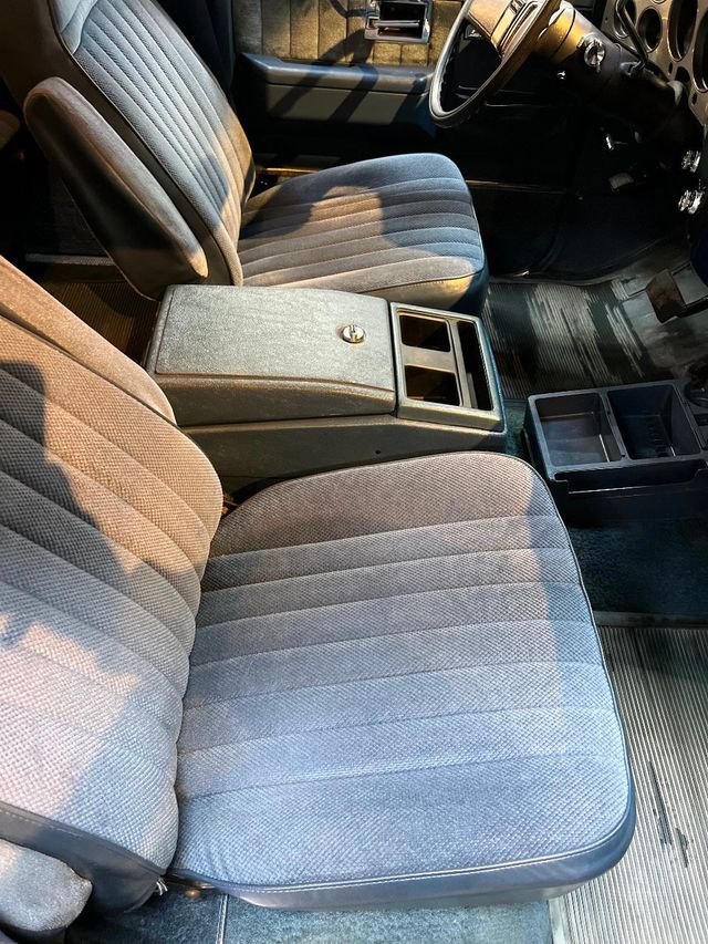 1986 Used Chevrolet Suburban **TWOTONE PAINT**BLUE INTERIOR** at ENVY