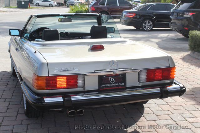 1986 Mercedes-Benz 560 HARDTOP INCLUDED ,FACTORY BOOKS AND 3 KEYS - 21741155 - 56